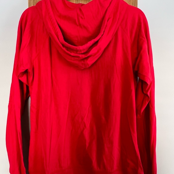 Woman’s Wisconsin Badgers size LG lightweight hoodie - Picture 2 of 5